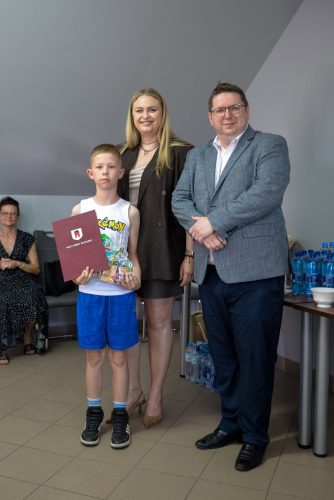 Wręczenie nagród dla dzieci z LKS Raciążek